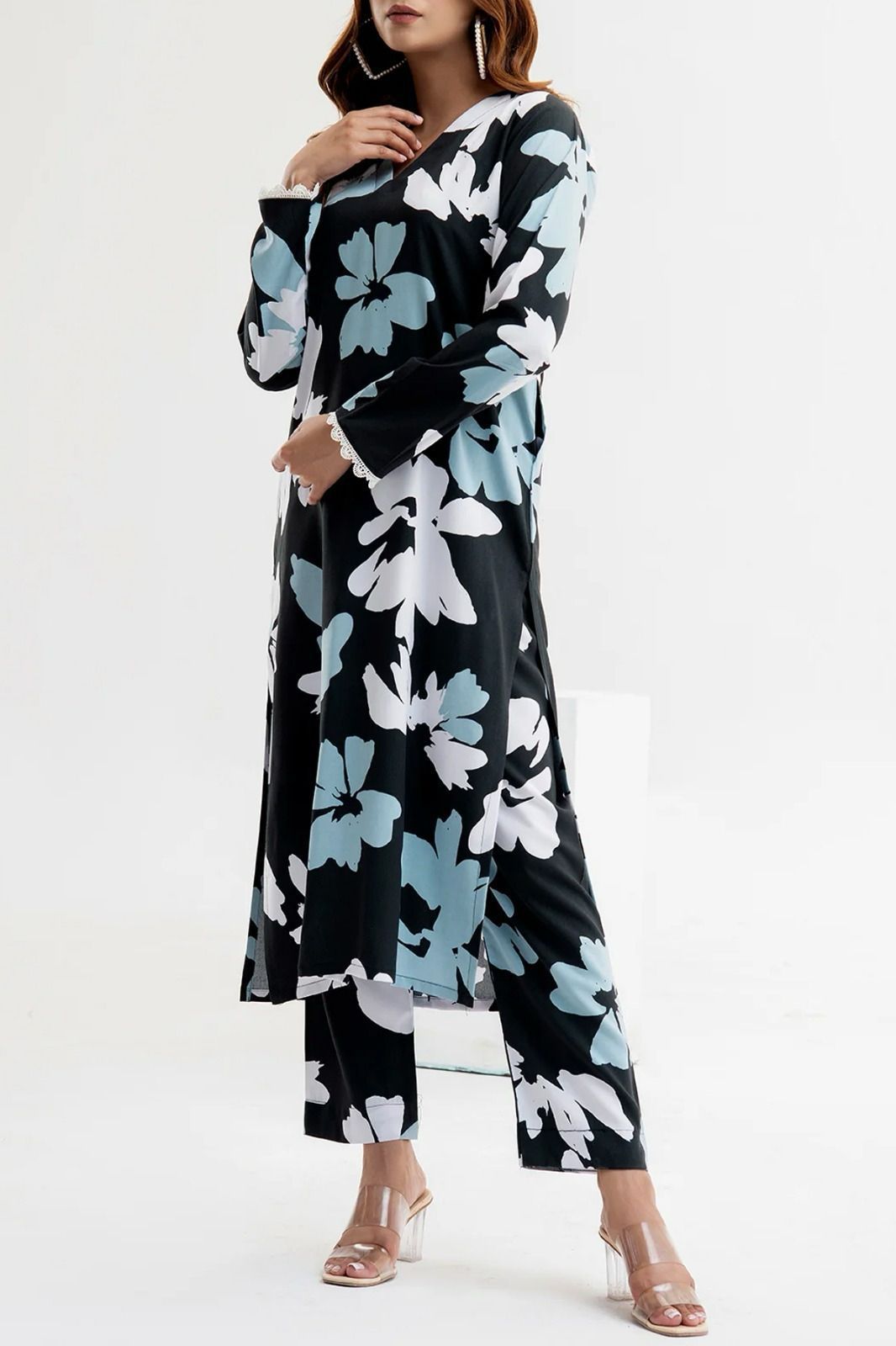 2pc printed co ord set by bunnai 2pc printed co ord set by bunnai